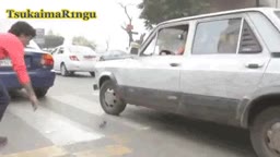 Maleducado,Devolver,Calle,Tirar,Basura,Coche,Incivico