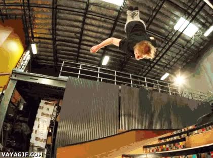 camara lenta,truco,voltereta,skateboard,monopatin,backflip,slow motion