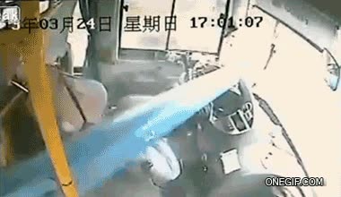 accidente,conductor,chico,muerte,autobus,esquivar,destino final