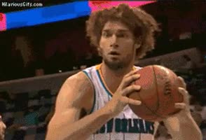 nba,new orleans hornets,desesperado,miedo,pelota,basketball,baloncesto,robin lopez