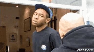 pisar,reaccion,chico,molesto,te reviento,expresion,rabia,te meto,enfadado,rabioso