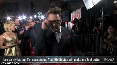 gala,robert downey jr,gafas,boss,alfombra roja