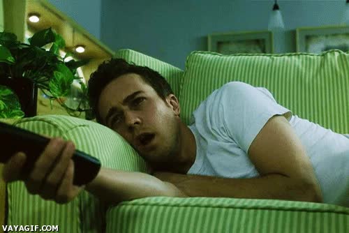 tarde,domingo,tirado,edward norton,aburrimiento,televisión,sofá,medio dormido