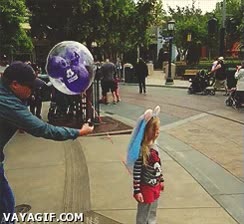 cortar,cuerda,globo,hilo,ni&ntilde;a,tijeras,helio