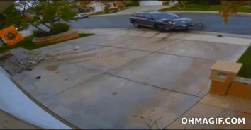 derrapar,puerta,chocar,fail,aparcar