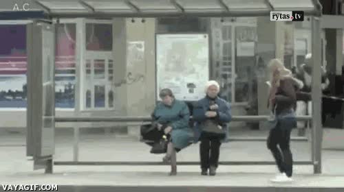 Deporte,Ciudad,Fail,Romper,Chocar,Vidrio,Hockey sobre hielo,Patines