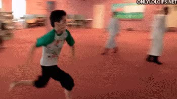 hostia,fail,asombrar,de cara,ni&ntilde;o,sillas,saltar,caida