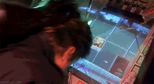 Recreativa,Pantalla,Matar,Drogadicto,Robocop,Polic&iacute;a,Videojuego