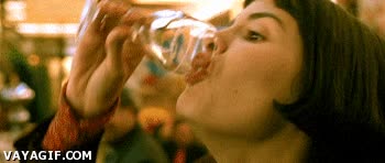 beber,alcohol,chupito,de un trago,marion cotillard,amelie,cena familiar