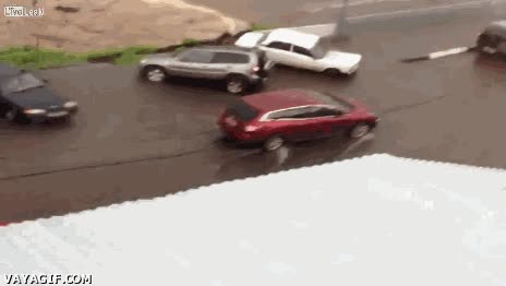 suerte,aparcar,lluvias,equivocado,coche,parking,fail