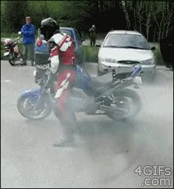 truco,golpe,auto,acelerar,profesional,motociclista,fail