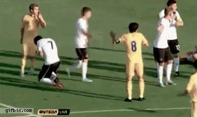 sin querer,rebote,lanzar el balon,equipo contrario,involuntario