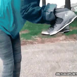 no te lo esperabas,chica,forever alone,zapatos