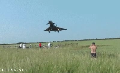 muy bajo,volar bajo,vuelo rasante,caza,avion,temerario