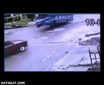 rampa,autob&uacute;s,gta,chocar,aplastar,grand theft auto,saltar