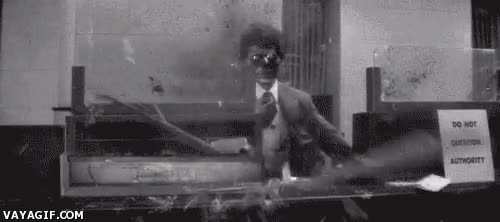 atracar,atraco,disparar,disparo,efectos especiales,escopeta,shotgun,cajero
