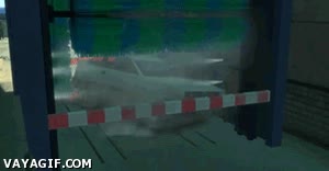 tunel de lavado,lavado automatico,coche,demasiada potencia