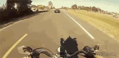 estrellarse,coche,moto,frenar no es una opcion,apartarse