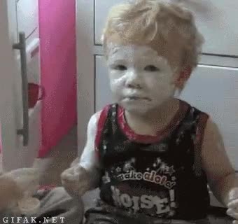 ni&ntilde;os solos,acne,tratamiento,hermana,hermanito,mono,crema,cara