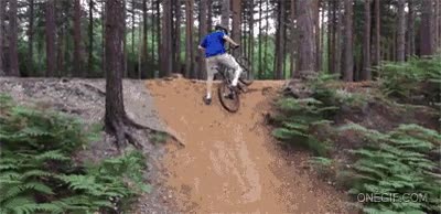 carrerilla,bicicleta,salto,fail,parar,caerse,rampa