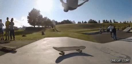 espectaculo,monopatines,truco,volteretas,cambio de skate