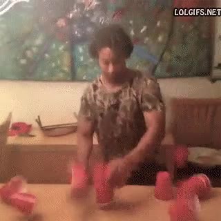 apilar,vasos,fácil,intentar,so close,tirar