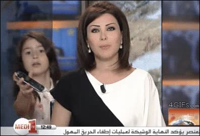 disimular,móvil,noticias,niña,presentadora