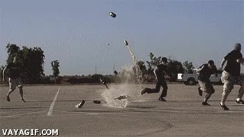 coca cola,mentos,chorro,ejercito,armas,botellas,jackass