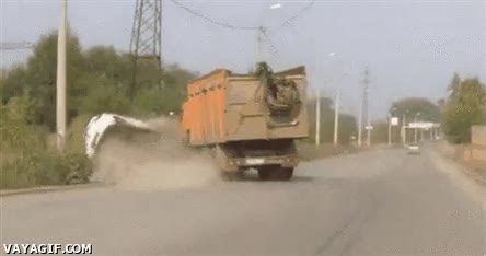 accidente,choque,adelantar,rusia,camion,coche,camionero