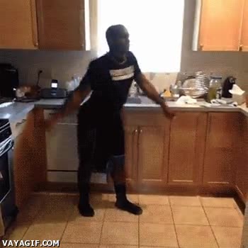 best vines,bailar,cocina,canción,baile,radio,favorita,expresion
