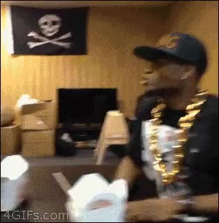 exagerado,chino,grande,enorme,tenedor,comida china,palillos