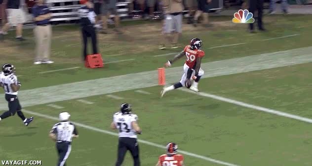 epic fail,f&uacute;tbol americano,fail,caer,pelota,antes de tiempo,celebrar