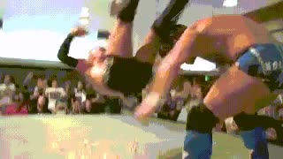 inmenso dolor,lego,brutalidad,lucha libre,bombazo,atangana Carlitos