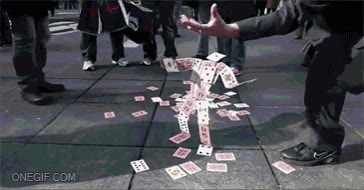 calle,cartas,mago,robot,truco,magia,hombre de cartas