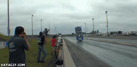 Coche,Competición,Carrera,Caballo,Por poco,Salvo,Acelerar,Levantar