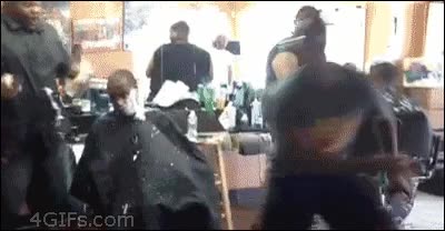 smack cam,troll,amigo,peluquer&iacute;a,golpe,espuma,bofetada,guantazo