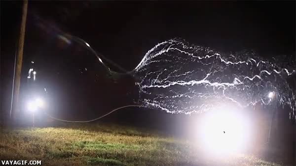 burbuja,estallar,gigante,camar lenta,jabon,explotar