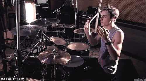 tocar,baterista,bateria,malabares,baquetas,maestro,maquina,crack