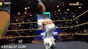 estilo,discoteca,wwe,pelea,golpe,vacilada,nariz en la frente