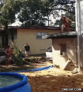 Piscina,Planchazo,Barrigazo,Agua,Tirar,Verano,Tejado,Saltar