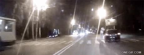 tonter&iacute;a,atropello,loco,evitar,suerte,atropellar,esquivar