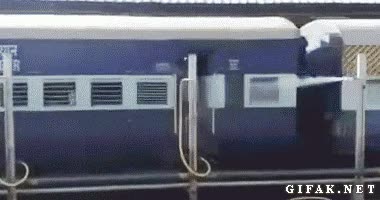 Chorros,Agua,Lavar,Limpiar,Ventana,Pasajero,Vagones,Tren,Ferrocarril,Troll,Mangueras