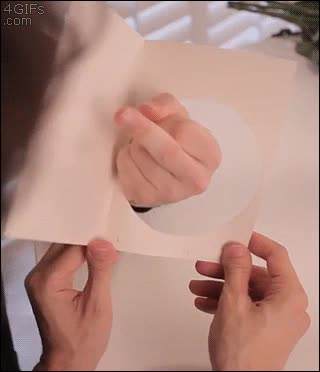 tarjeta,mano,corazon,peineta,agujero