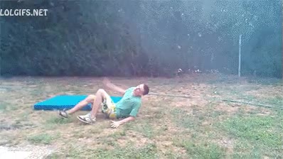 hola soy tu espalda,al suelo,colchoneta,salto,tapete,fail,caída,voltereta