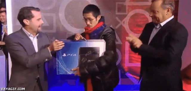 playstation 4,jack tretton,firmada,publicidad,anuncio,foto,asiatico,Ps4