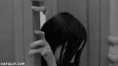 fiesta,alcohol,monstruo,china,miedo,llegar,habitacion,noche