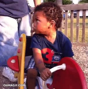 piloto,reaccion,cabreo,no tocar,parque,ni&ntilde;o,expresion