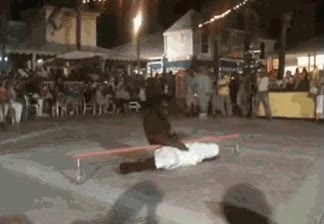 limbo,pasar,altura de dos botellas,increible