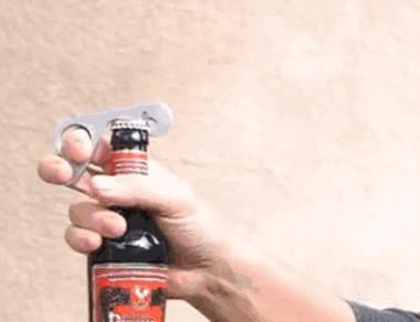 pro,destapar,cerveza,invento,como con gatillo,chapas,abridor