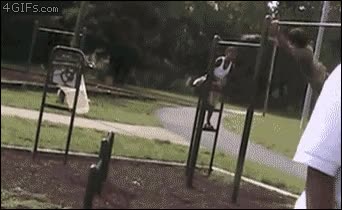 rompete la espalda si eso,parque,ni&ntilde;os,fail,barras,parkour